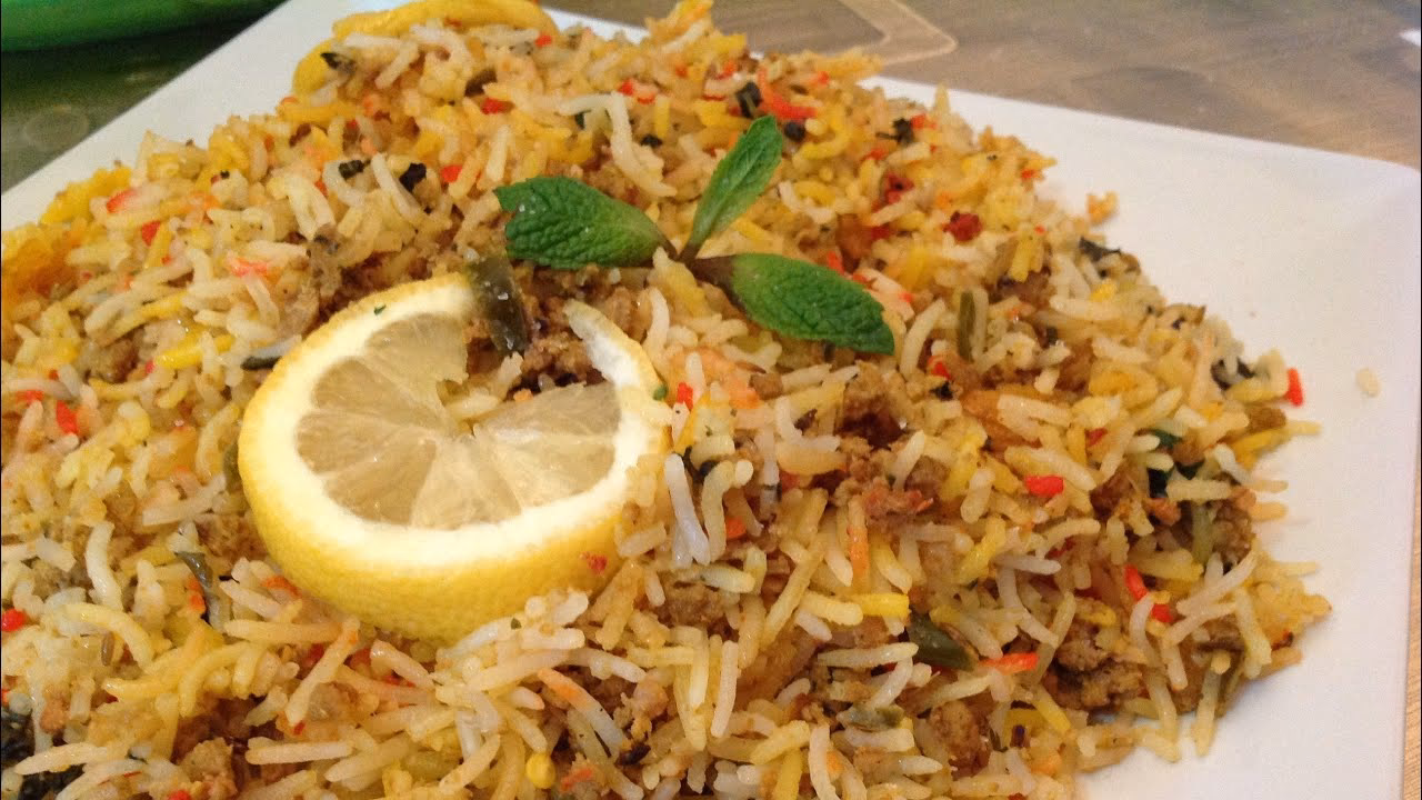 ¿Qué contiene el biryani?