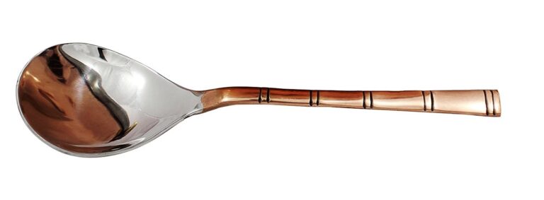 Manos, Cuchara y Tenedor: El Arte de Comer en la India